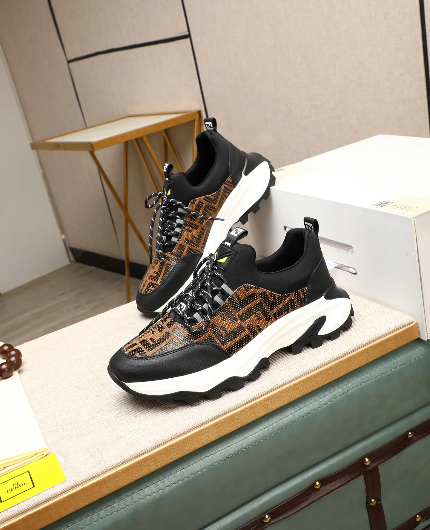 Men's shoes 💰460🕷🕷[FENDI] Fendi fashionable casual men's shoes 🇨🇳Original official website 1:1 model opening, new models are available first 💯Not high-profile but avant-garde, simple About low-key and fashionable, super versatile style 🌿 Made of original cowhide ➕ Pigskin lining 🎋 The version is comfortable on the feet, so rigorous for any small place, and the workmanship is first-class 🍍38-44 Large quantities in stock